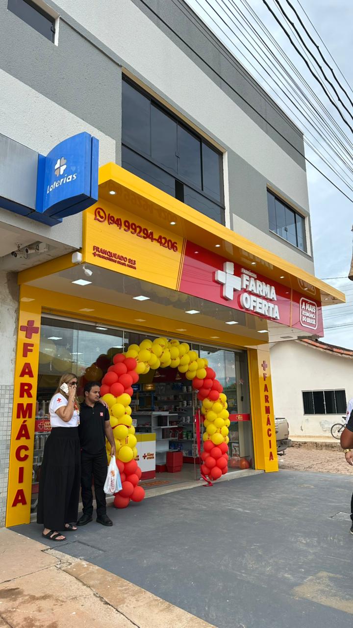 Fachada — Farmácia