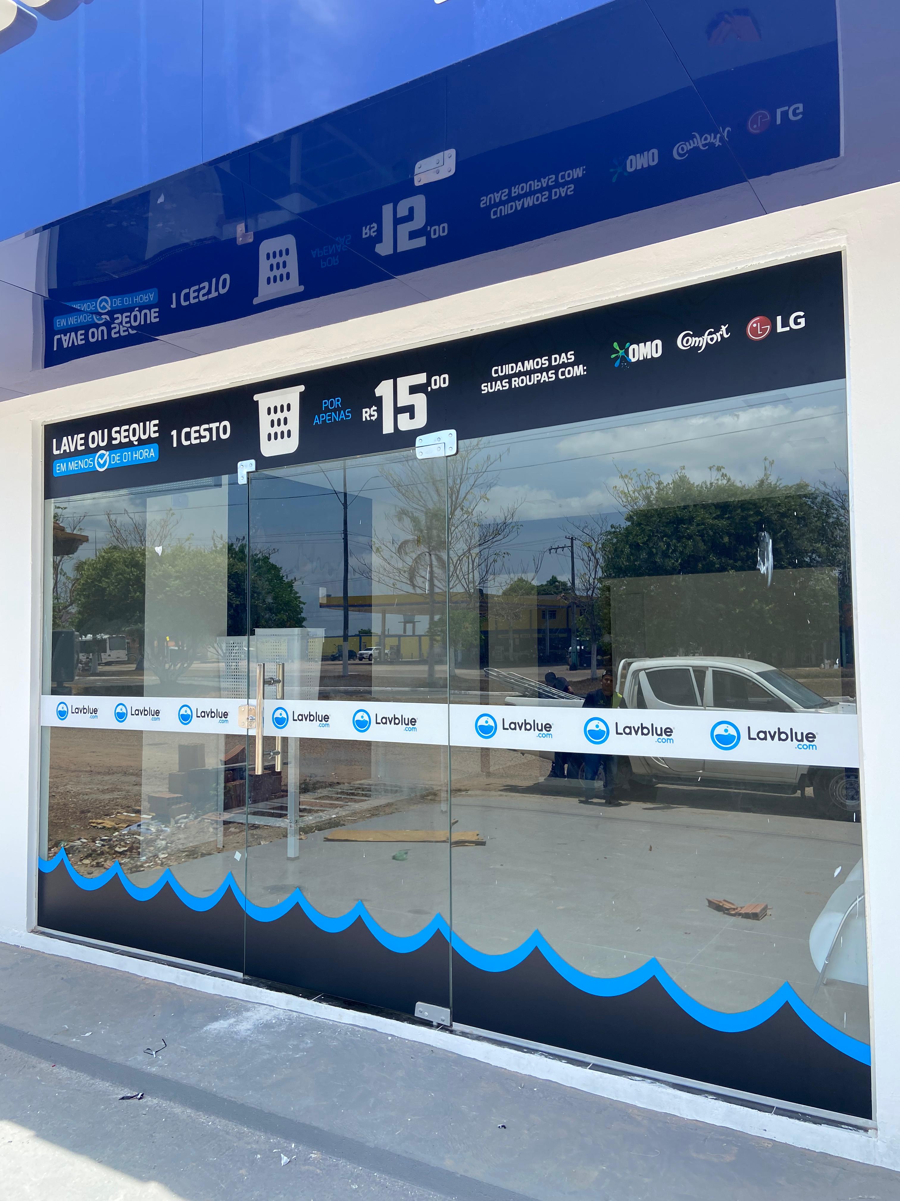 Adesivos de Vitrine — Lavblue